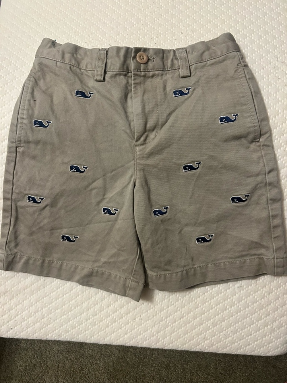 Vineyard Vines Gray Flat Front Shorts with Navy Whale Embroidery